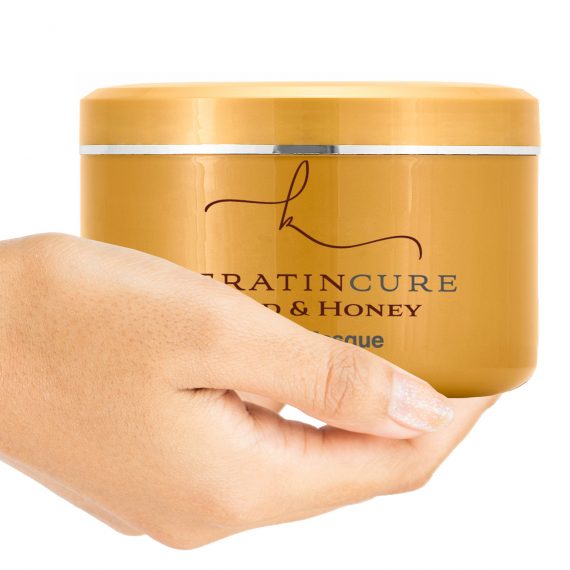 Gold & Honey Deep Masque 250 gr in hand